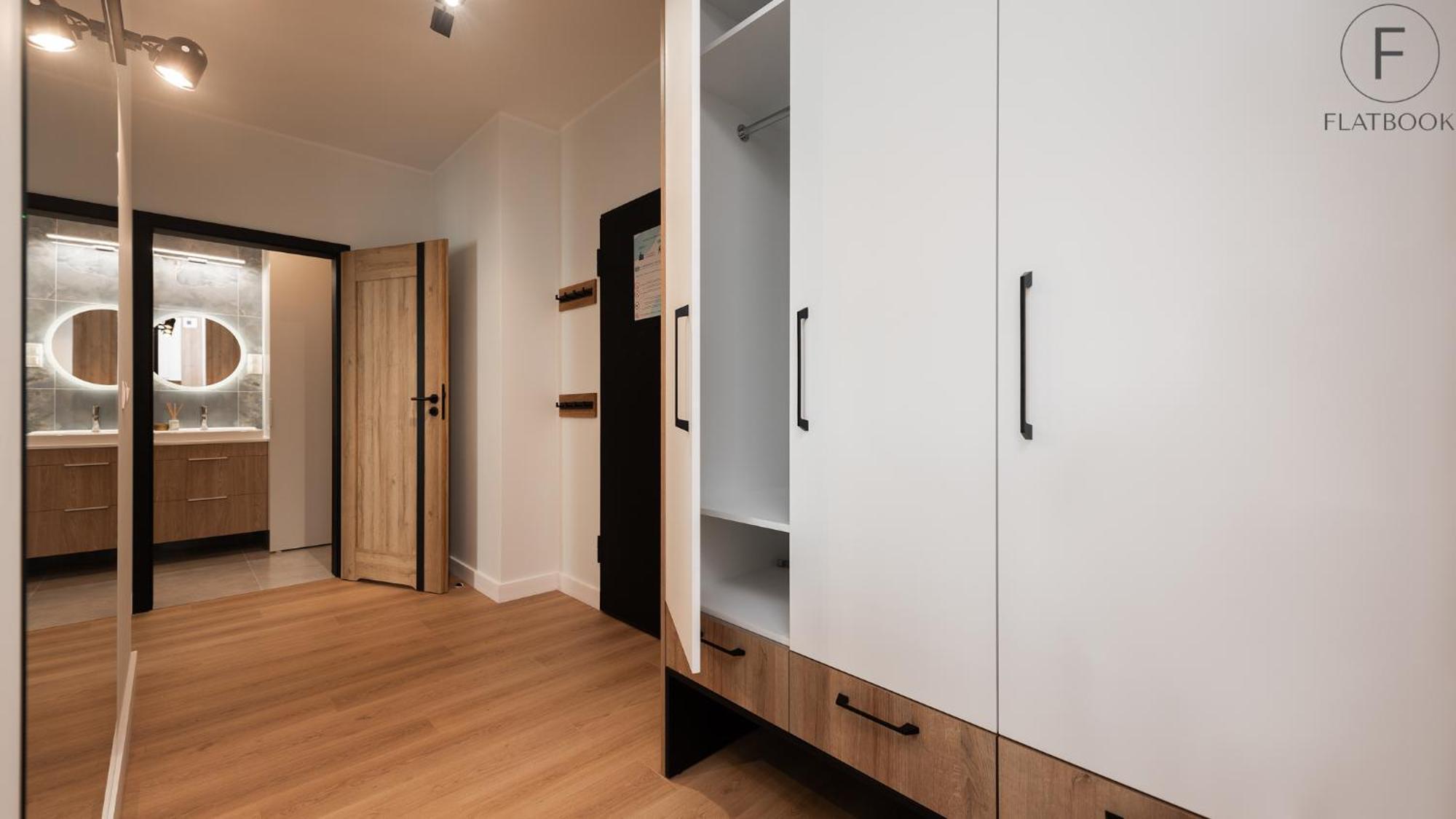 Apartment Flatbook - Center Aura 40